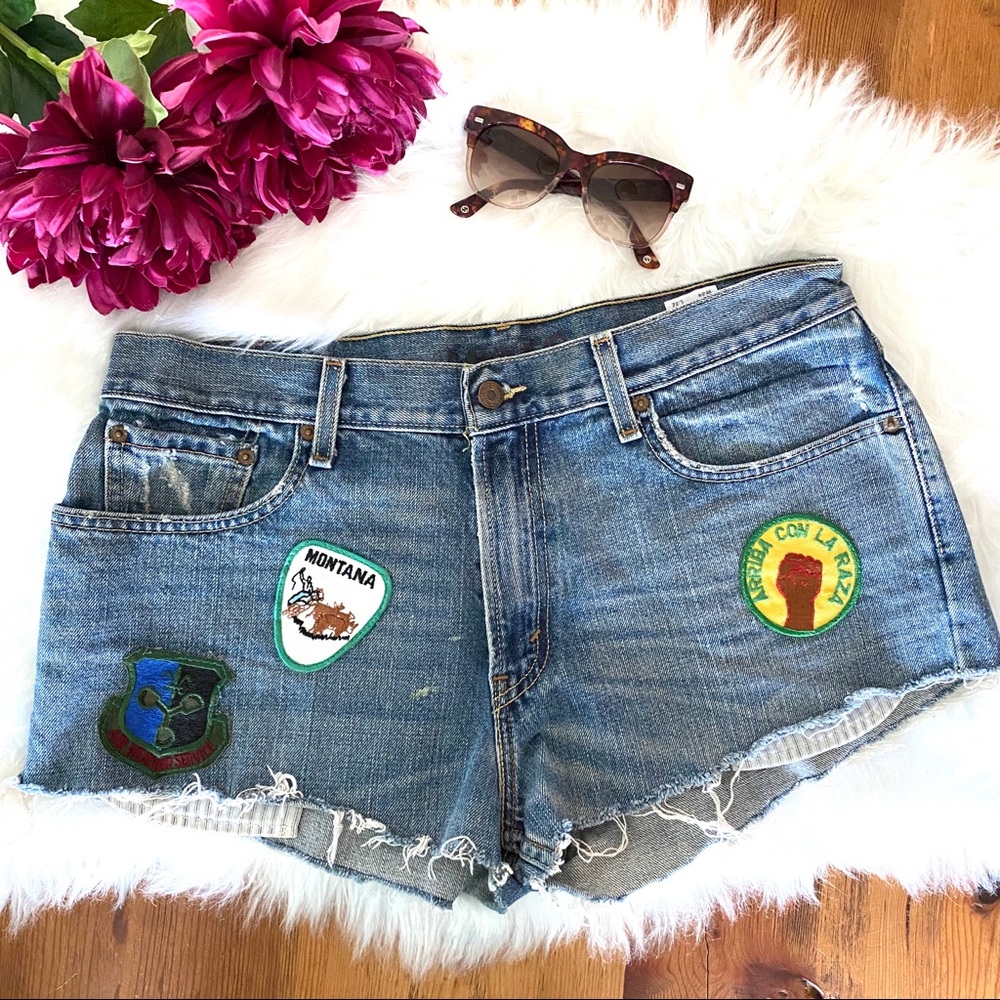 Levi’s patch cutoff shorts